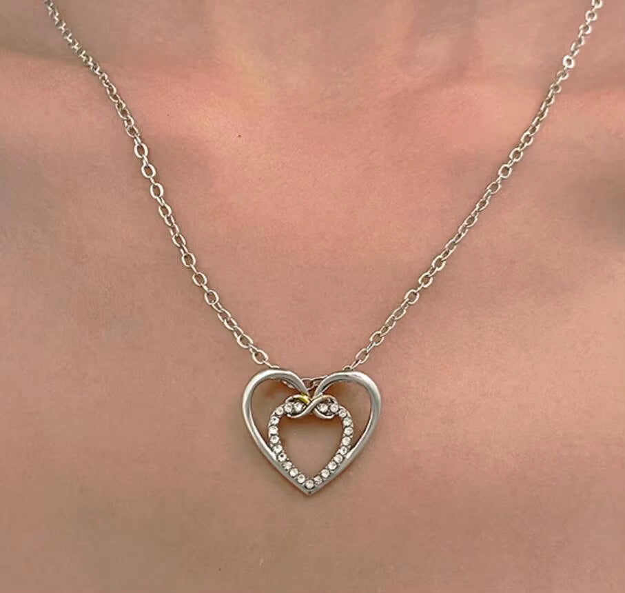 Heartlustre™ Crystal Heart Pendant Necklace – Sparkle with Love, Shine with Grace